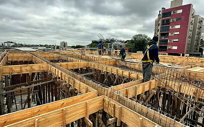 Prédios e Obras Verticais